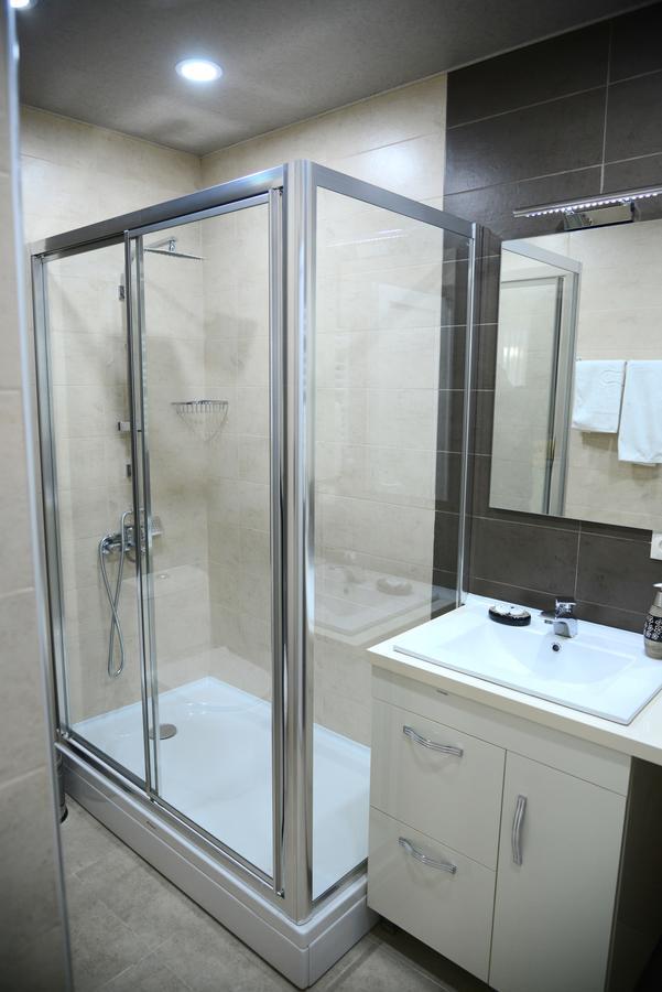 Gng Apartment Tbilisi Buitenkant foto