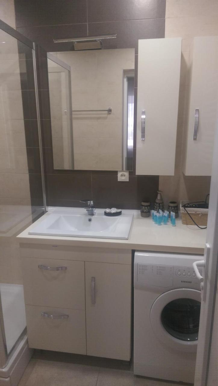 Gng Apartment Tbilisi Buitenkant foto